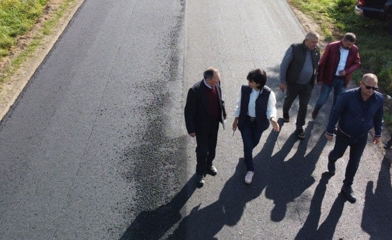 Covor asfaltic nou pe drumul județean Săveni – Știubieni – Vorniceni - FOTO