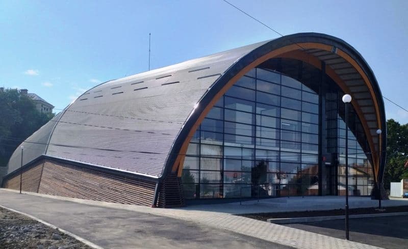 Dezbatere publică privind Regulamentul de organizare și funcționare a Bazinului de înot, nou construit