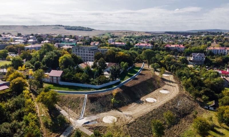 Parcul CHOLET din Dorohoi - Odihnă şi agrement la superlativ - FOTO