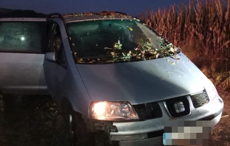 Șofer împușcat pentru că nu a vrut să oprească la semnalele polițiștilor de frontieră și a acroșat un agent - FOTO