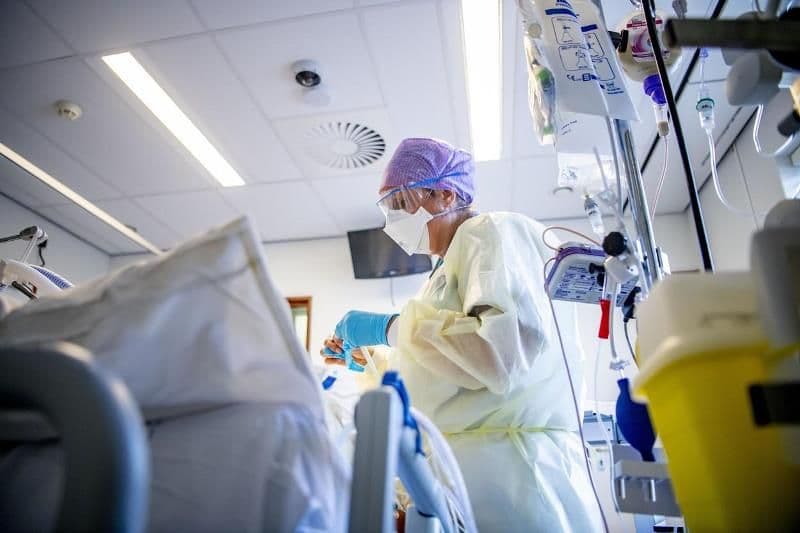 România primește de la Olanda și Polonia 250 de concentratoare de oxigen