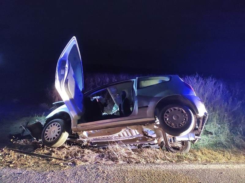 Accident tragic! Doi tineri și-au pierdut viața, trei au ajuns la spital - FOTO