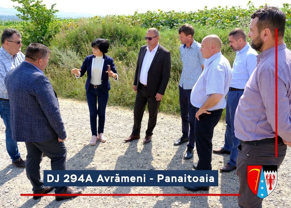 Consiliul Județean va face proiectarea pentru modernizarea a șapte sectoare de drum de piatră - FOTO