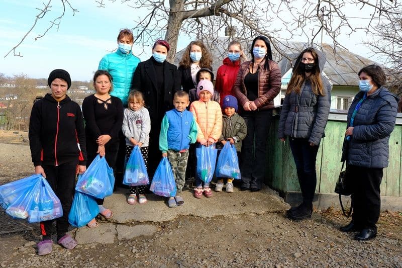 OFSD Botoșani: Nu ai nevoie de o zi specială, ca să faci un bine celui de lângă tine - FOTO