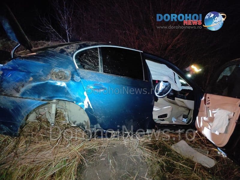 Accident la Dumbrăvița! Femeie ajunsă la spital după ce o mașină a ieșit de pe carosabil - FOTO