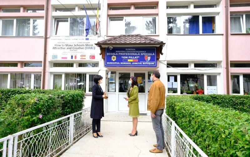 Consiliul Județean Botoșani dublează bursele pentru copiii cu nevoi speciale