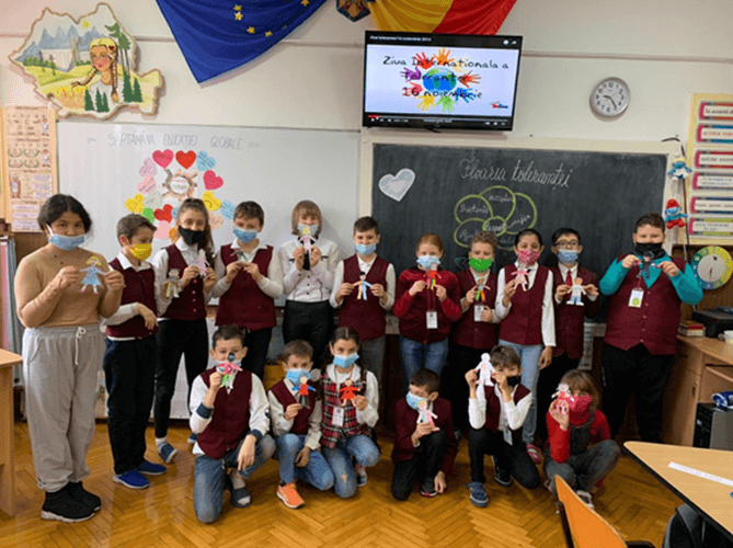 Săptămâna Educației Globale marcată la „Școala Gimnazială „Alexandru Ioan Cuza” Dorohoi prin diverse activități - FOTO