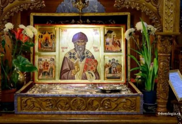 Sfântul Spiridon, sărbătorit pe 12 decembrie. Sfântul care își părăsește racla