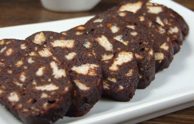 Ruladă de biscuiți