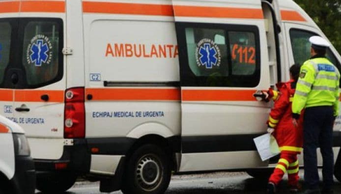 Minoră accidentată când traversa strada prin loc nepermis, în municipiul Botoșani
