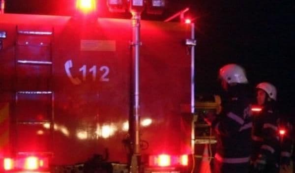 Intervenție contra-cronometru a pompierilor din Dorohoi. Bătrână salvată după ce un incendiu i-a cuprins casa