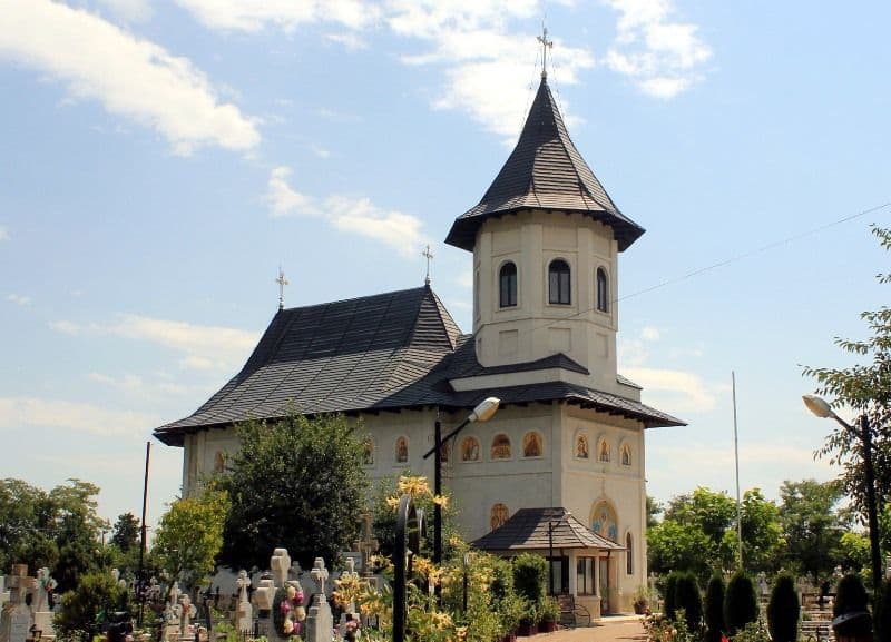 Biserica (2)