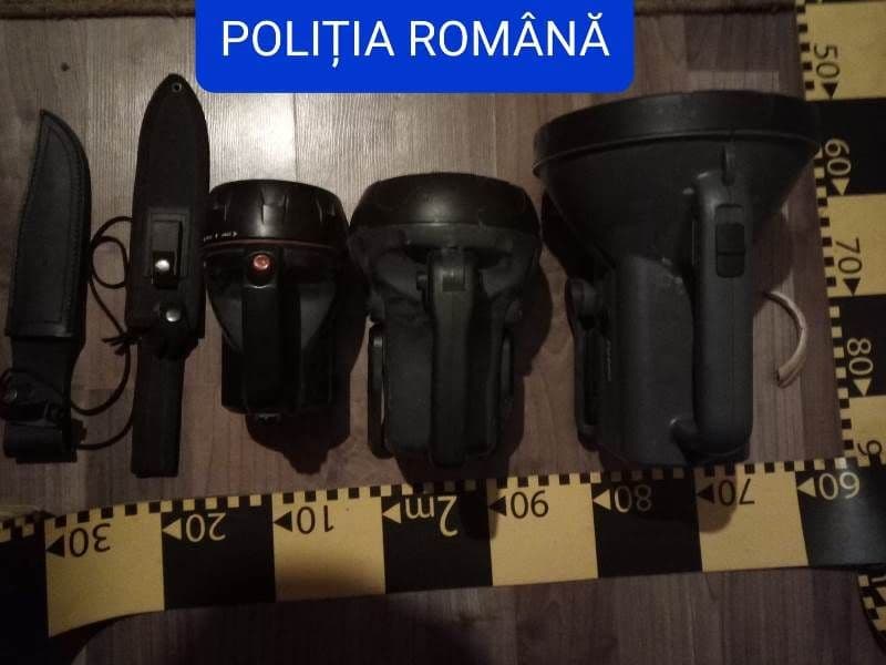 Perchezitii (2)