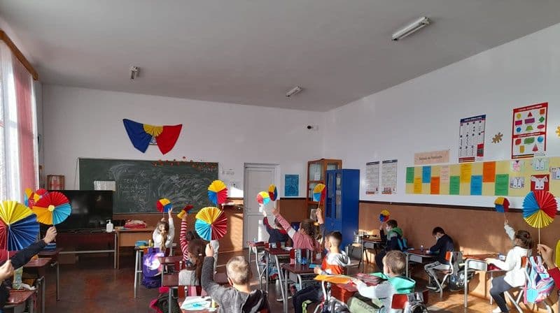 Bucuria de a fi roman_10