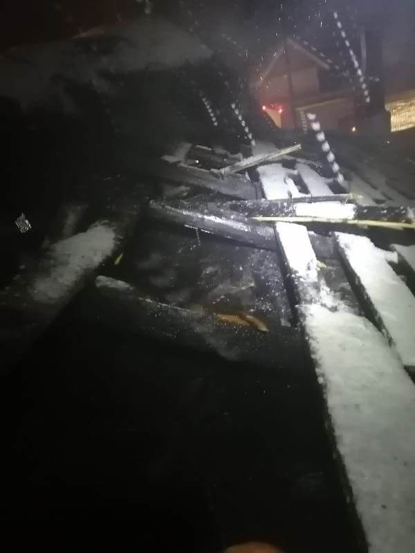 Incendiu biserica (4)