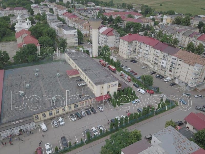 Incendiu supermarket Dorohoi_001