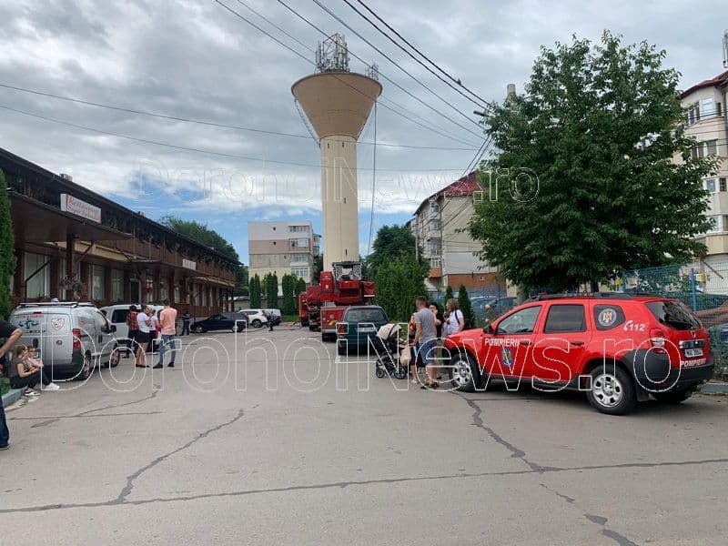 Incendiu supermarket Dorohoi_005