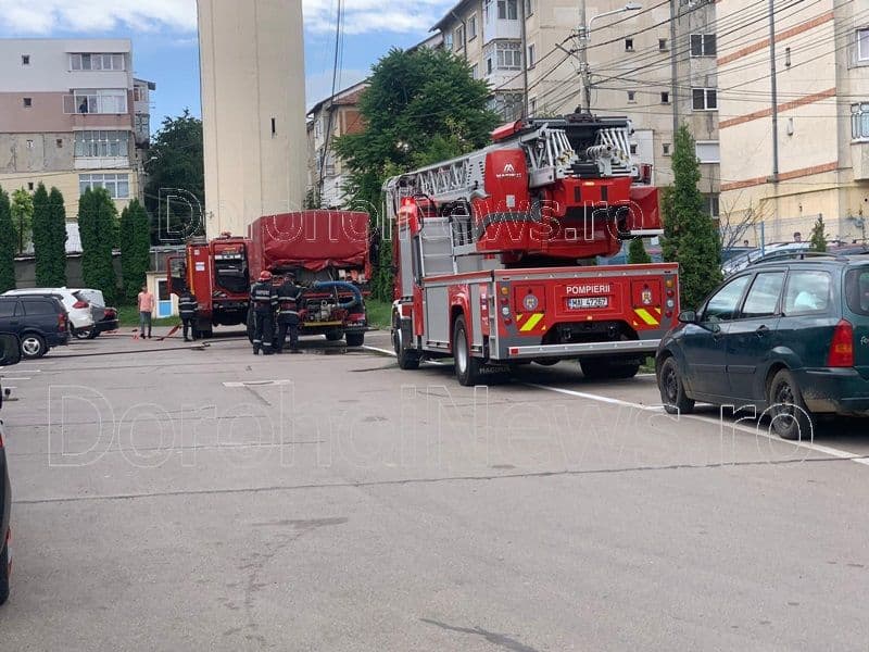 Incendiu supermarket Dorohoi_006