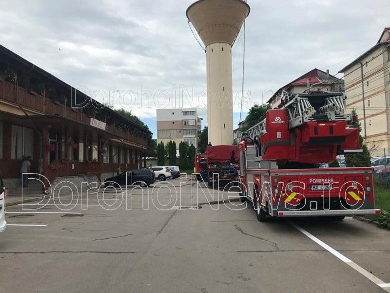 Incendiu supermarket Dorohoi_008