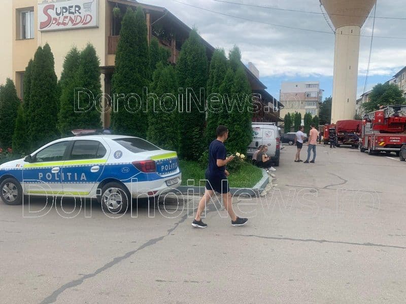 Incendiu supermarket Dorohoi_009