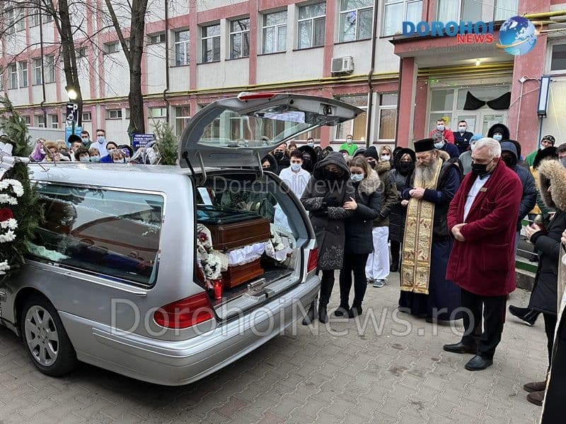 Medicul Ovidiu Alexa a fost pentru ultima dată la Spitalul Dorohoi. Zeci de colegi și-au luat rămas bun – VIDEO / FOTO