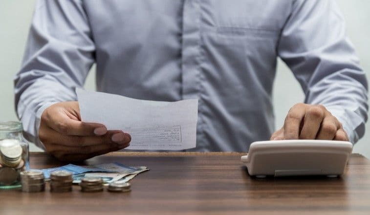 Comunicat: Clienții E.ON au primit facturile pentru energie electrică și gaze naturale cu valorile compensate și la prețurile plafonate, începând cu l