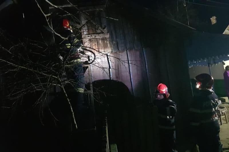Două familii din comunele Cordăreni și Ibănești la un pas să rămână fără acoperiș deasupra capului - FOTO