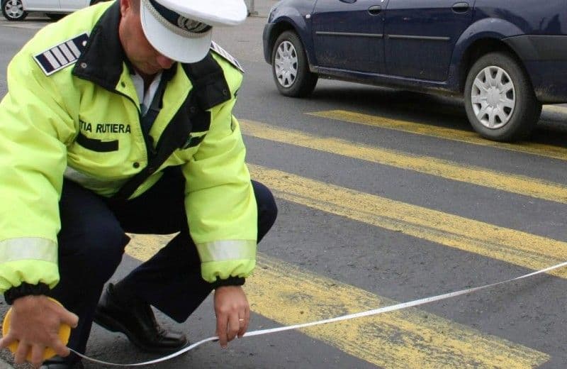 Botoșani: Minor accidentat pe trecerea de pietoni 