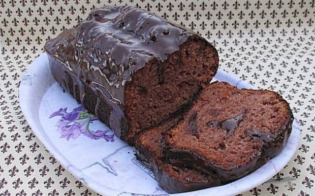 Chec pufos cu ganache de ciocolată