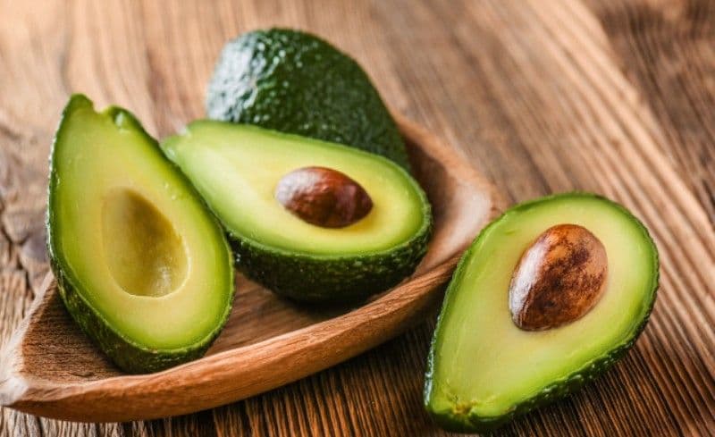 De ce este bine să consumi zilnic un avocado