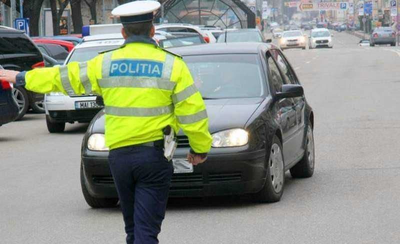 Nu a oprit la semnalele polițiștilor! Ce au descoperit oamenii legii