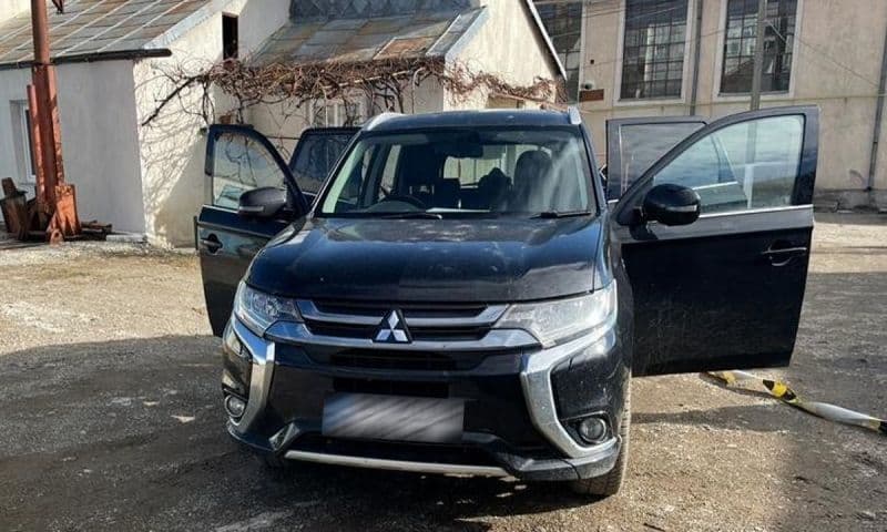 Autoturism căutat de autorităţile din Marea Britanie, descoperit de poliţiştii de frontieră la Botoşani