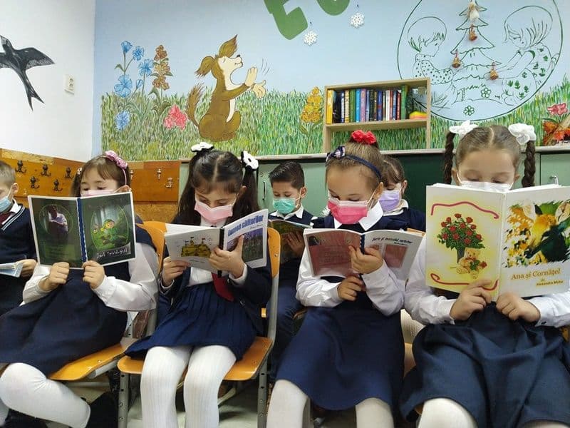 Povești călătoare ale copiilor de la Școala Gimnazială „Spiru Haret” Dorohoi - FOTO