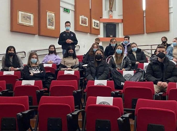 Întâlnire emoționantă și motivațională la Colegiul Național „Grigore Ghica” Dorohoi - FOTO
