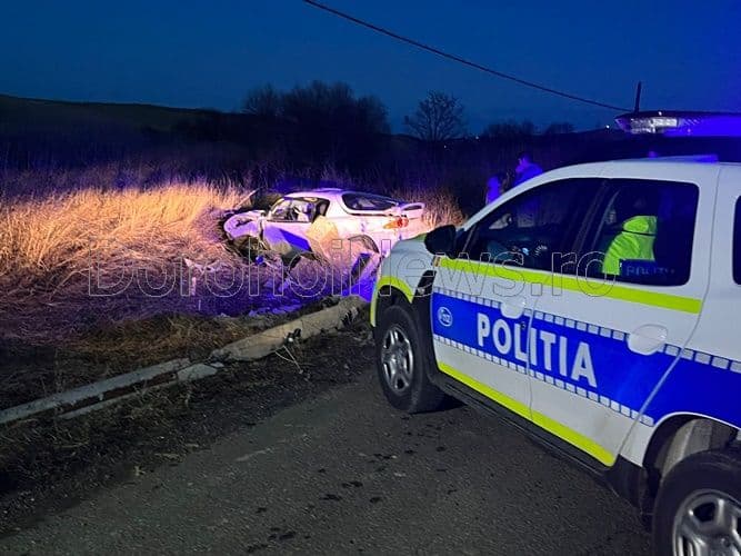 Accident în comuna Hilișeu-Horia! Stâlp spulberat de o mașină scăpată de sub control - FOTO