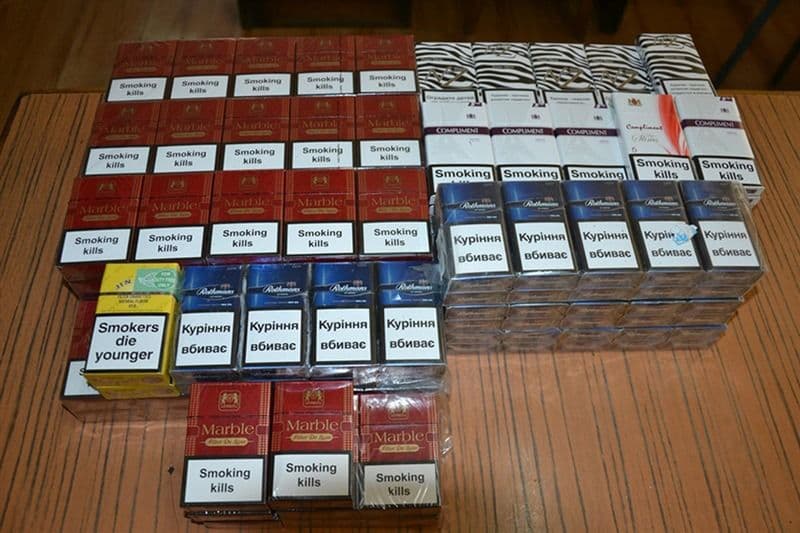 Bărbat cercetat pentru contrabandă: 1000 de pachete de țigarete ridicate de polițiștii botoșăneni 