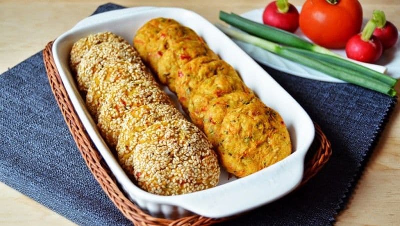 Chiftele cu legume coapte, nu prăjite!