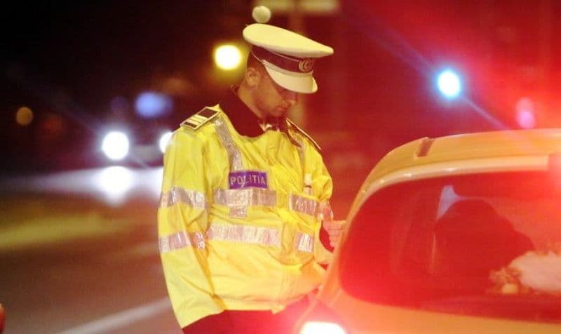 Șoferi băuți sau drogați, prinși de polițiști pe străzile județului