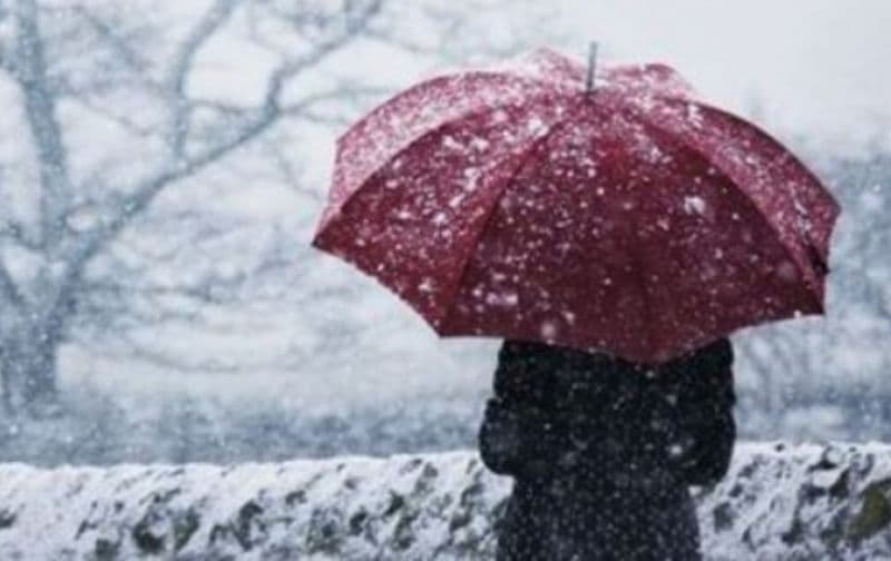 Atenție! Meteorologii au emis o informare de ninsori și intensificări ale vântului