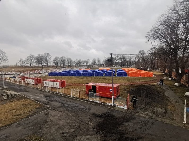 Prefectura Botoșani: tabără mobilă pentru cetățenii ucrainieni instalată în municipiul Dorohoi - FOTO
