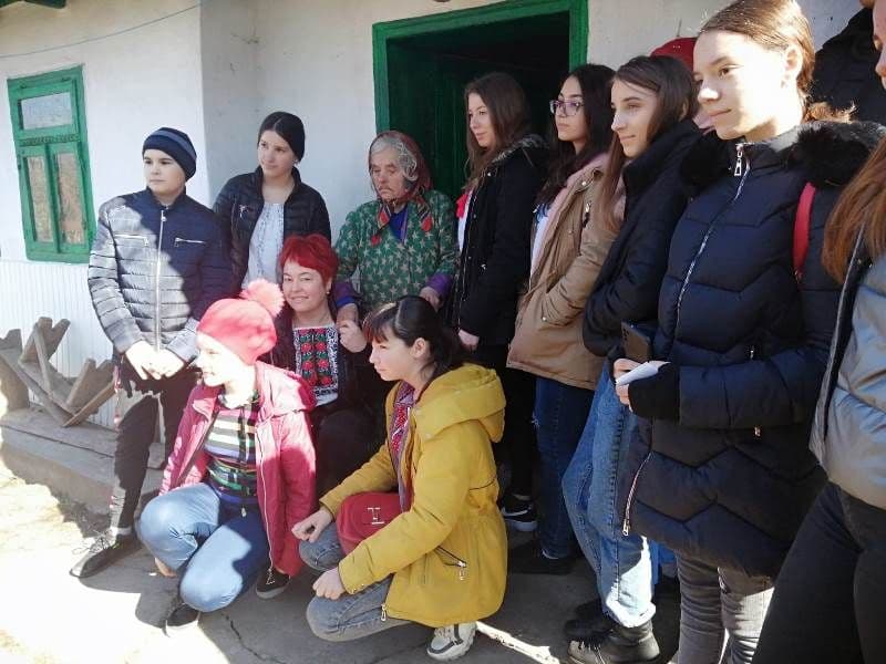 La Viișoara, proiectul „De vorbă cu BUNICII” continuă - FOTO