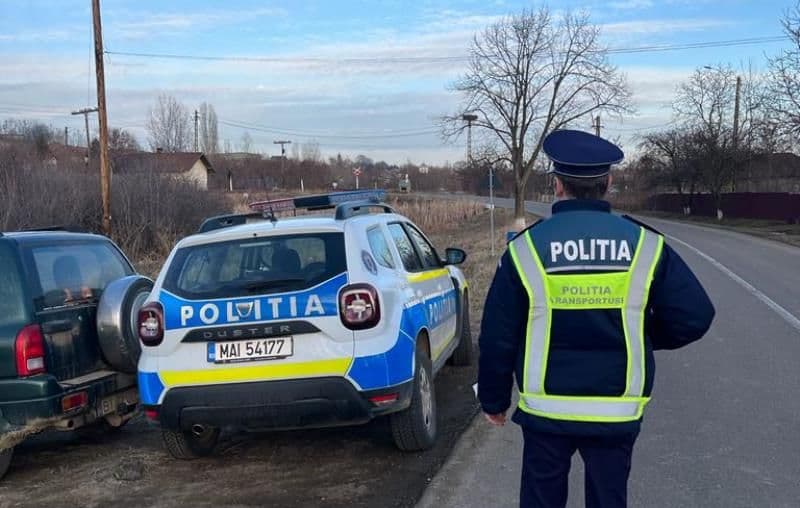 Atenție la tren! – Acțiune a polițiștilor la trecerile la nivel cu calea ferată