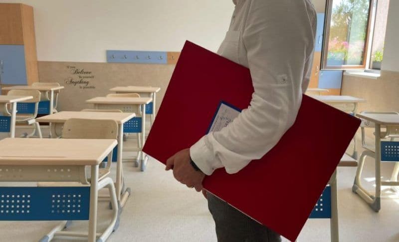 Anunț important pentru profesori! Cum le va plăti guvernul restanțele salariale din perioada 2017-2021