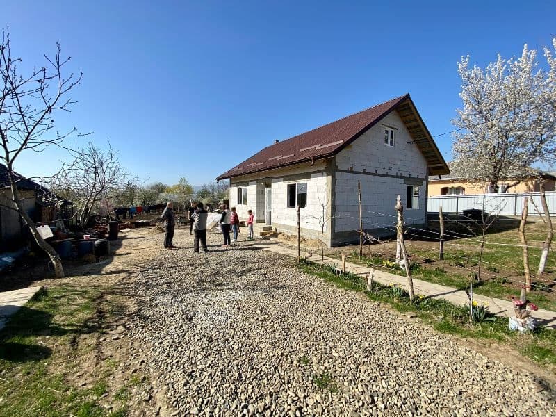 Speranța renaște prin mâinile unui pompier botoșănean - FOTO
