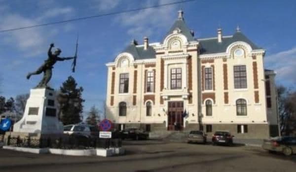 Primăria Dorohoi: Anunţ de participare la licitaţie pentru INCHIRIERI terenuri (domeniul PRIVAT)