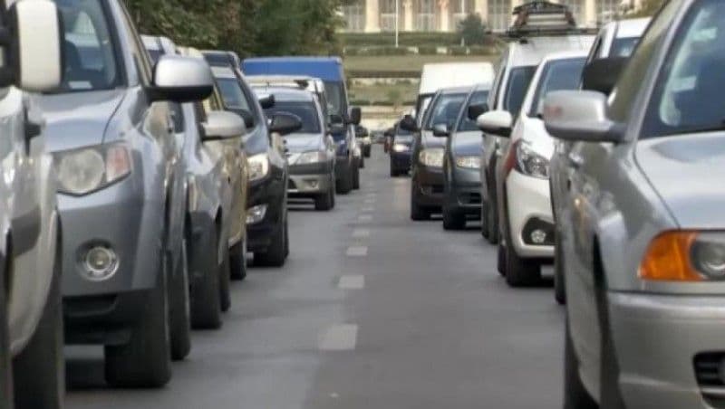 Ce se va întâmpla cu maşinile mai vechi de 15 ani din România. Ministrul Mediului a făcut anunţul