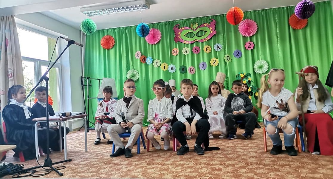 Un regal teatral la Festivalul-concurs de teatru „Masca” - ediţia a IX-a, la GPP „Ștefan cel Mare și Sfânt” Dorohoi - FOTO