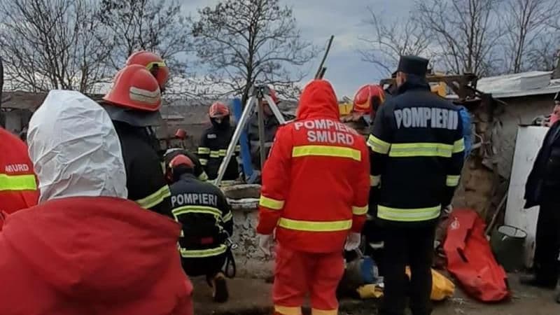 Femeie de 54 de ani salvată de pompierii botoșăneni dintr-o fântână
