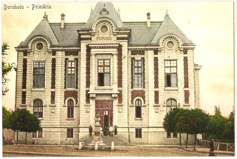 Amintiri despre trecut – Dorohoiul de altădată - Statuia lui Mihail Kogălniceanu