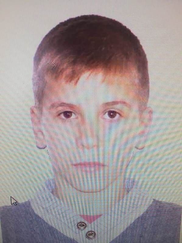 Tânăr de 17 ani căutat de polițiști după ce a fost dat dispărut de familie